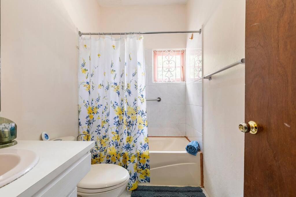 Apartament Shaw Park Gem Ocho Rios Zewnętrze zdjęcie