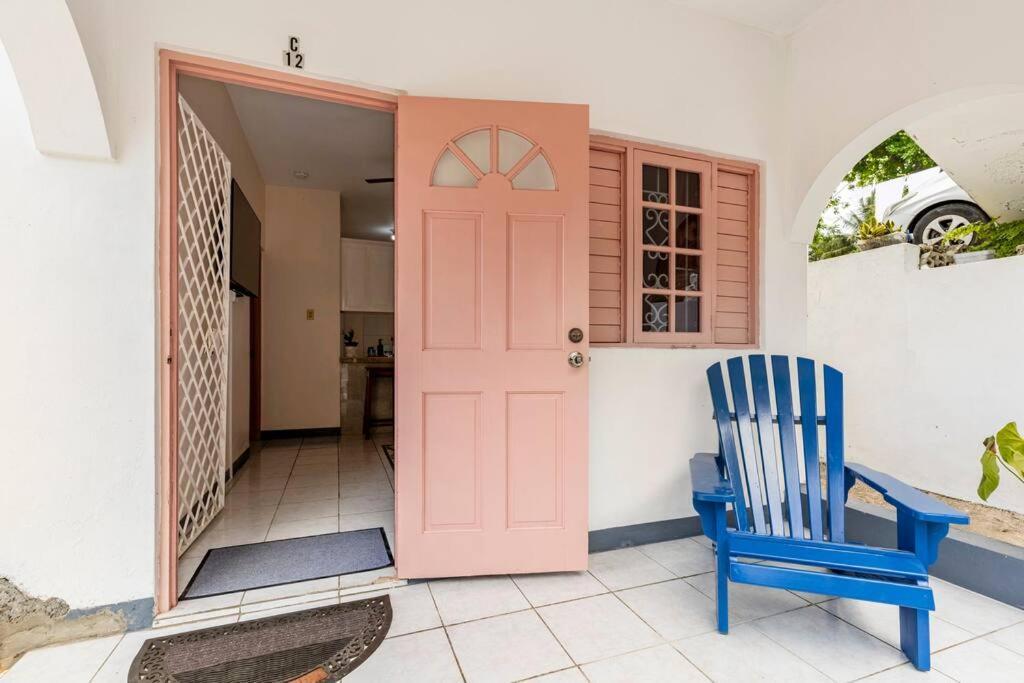 Apartament Shaw Park Gem Ocho Rios Zewnętrze zdjęcie